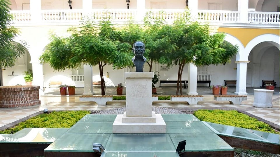 The bust of Gabriel García Márquez in the courtyard of the Claustro de La Merced, University of Cartagena