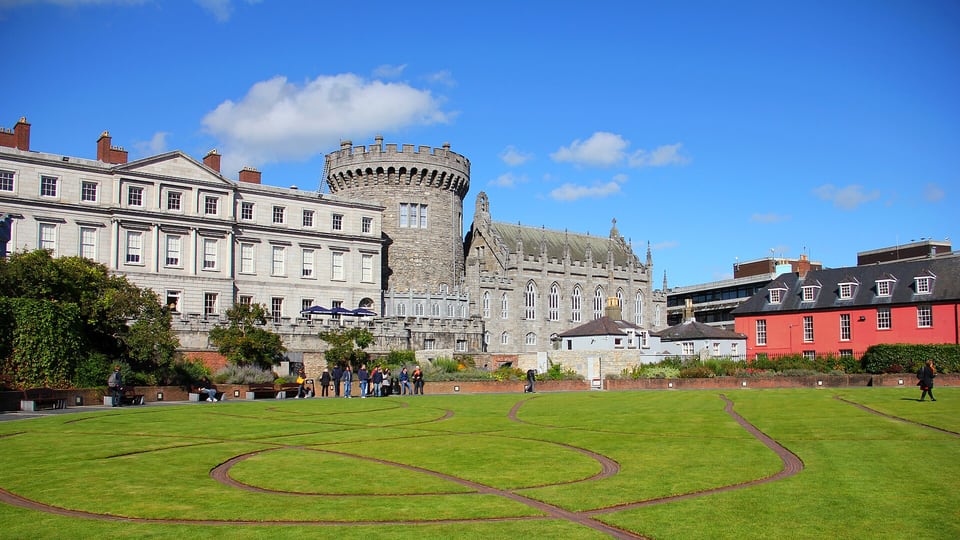 Dublin Castle and the Dubh Linn Gardens