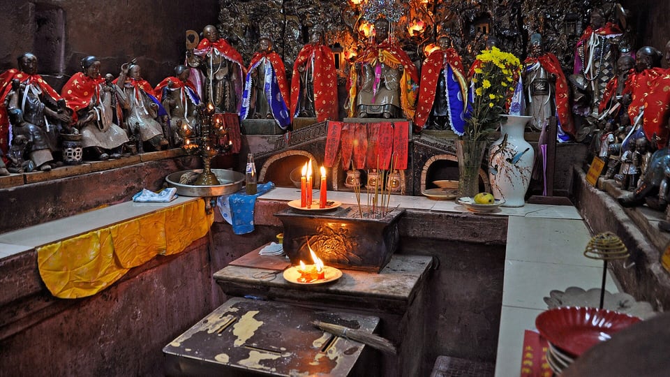 An altar inside Jade Emperor Pagoda, built in 1909