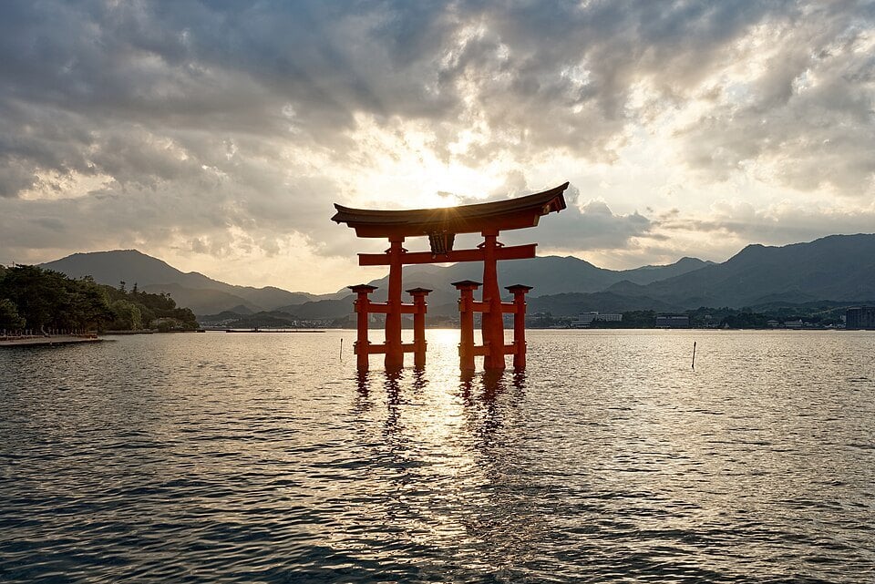 trzytygodniowa podróż do Hiroshimy i na Miyajimę
