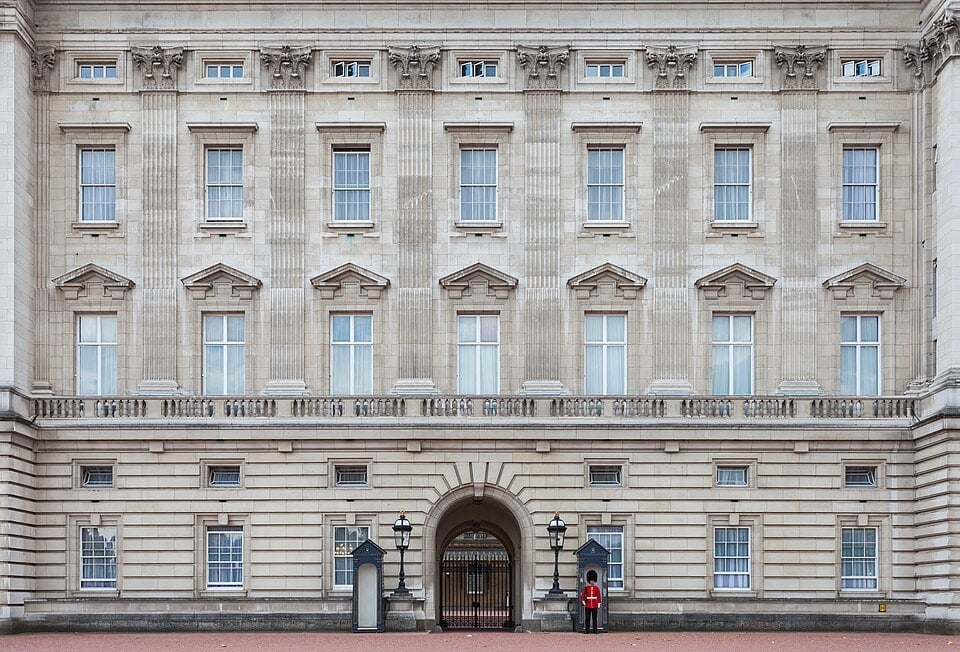 Facade of Buckingham Palace in London