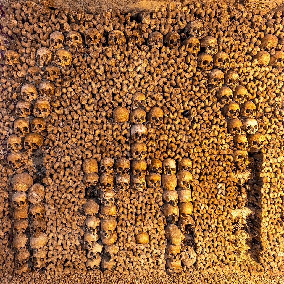 Stone-lined ossuary in the Catacombs of Paris