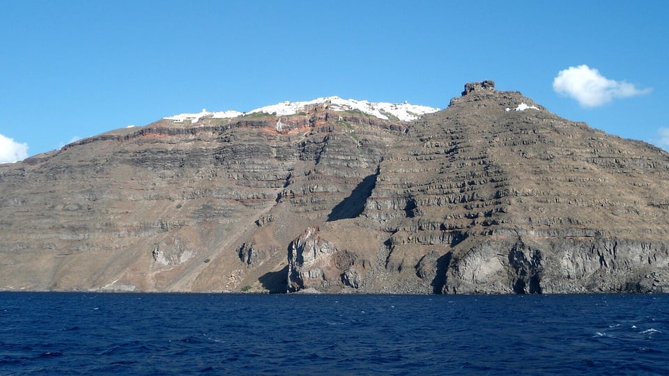 Skaros Rock and the caldera-rim path near Imerovigli